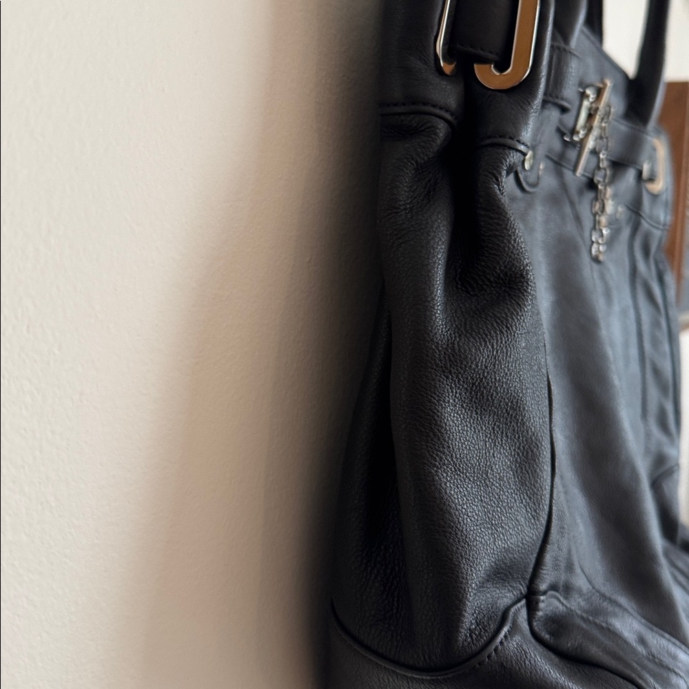 Rachel Zoe Elegant Black Leather Tote Bag - Picture 3 of 8